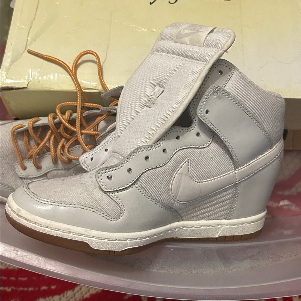 Nike Dunk Sky High Women’s Wedge High-Top Sneakers in Light Gray with Tan Laces